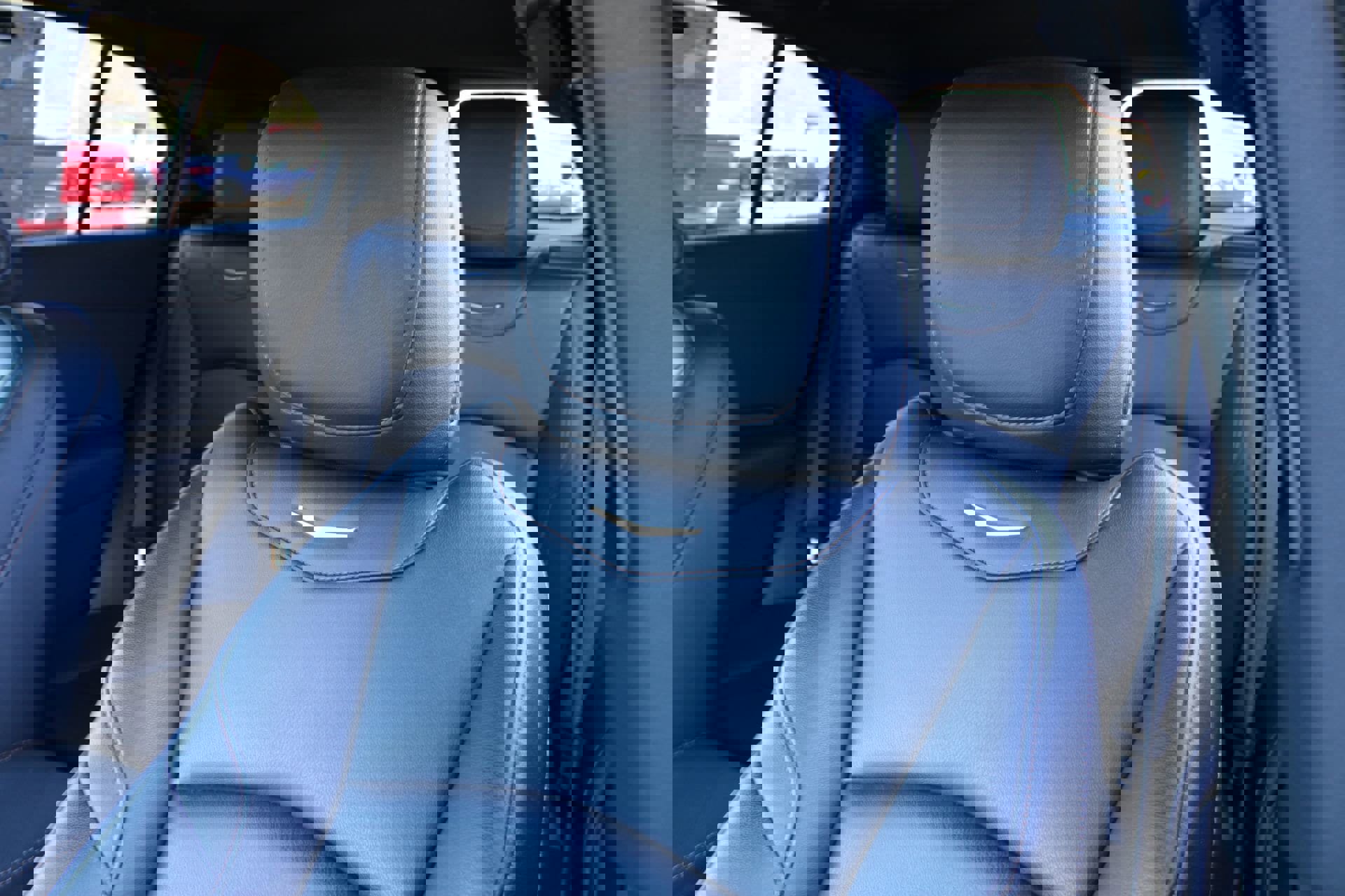 Used 2023 Cadillac XT4 Sport w/ Sun And Sound Package AWD/4WD image 19