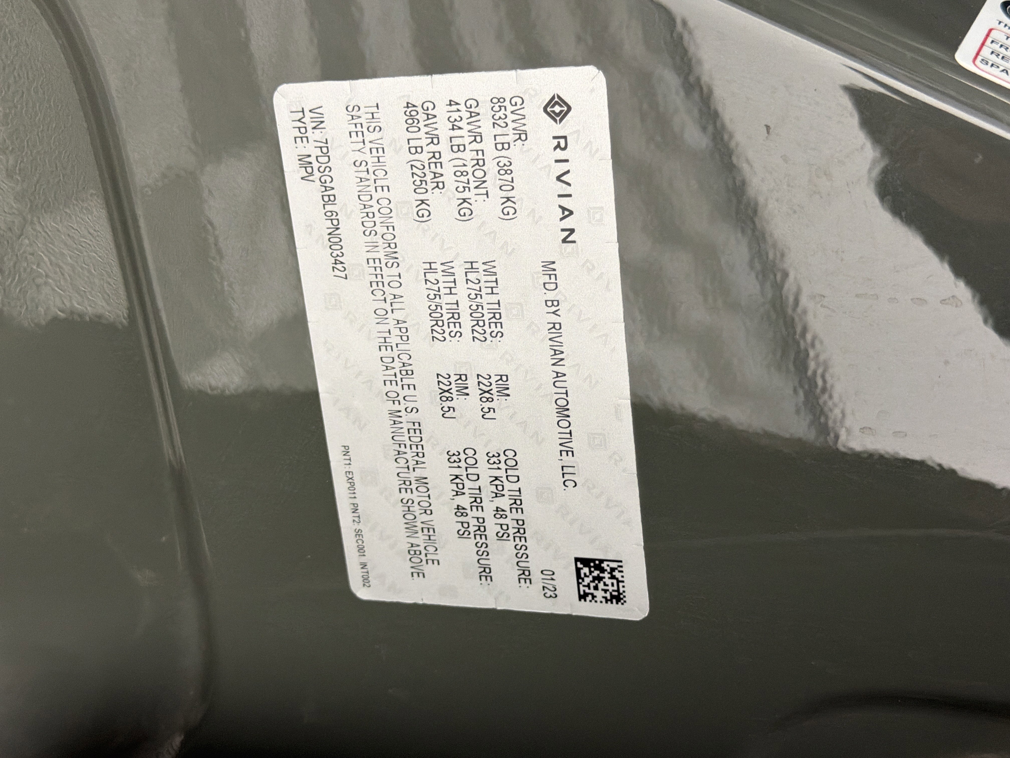 Used 2023 Rivian R1S Launch Edition image 14