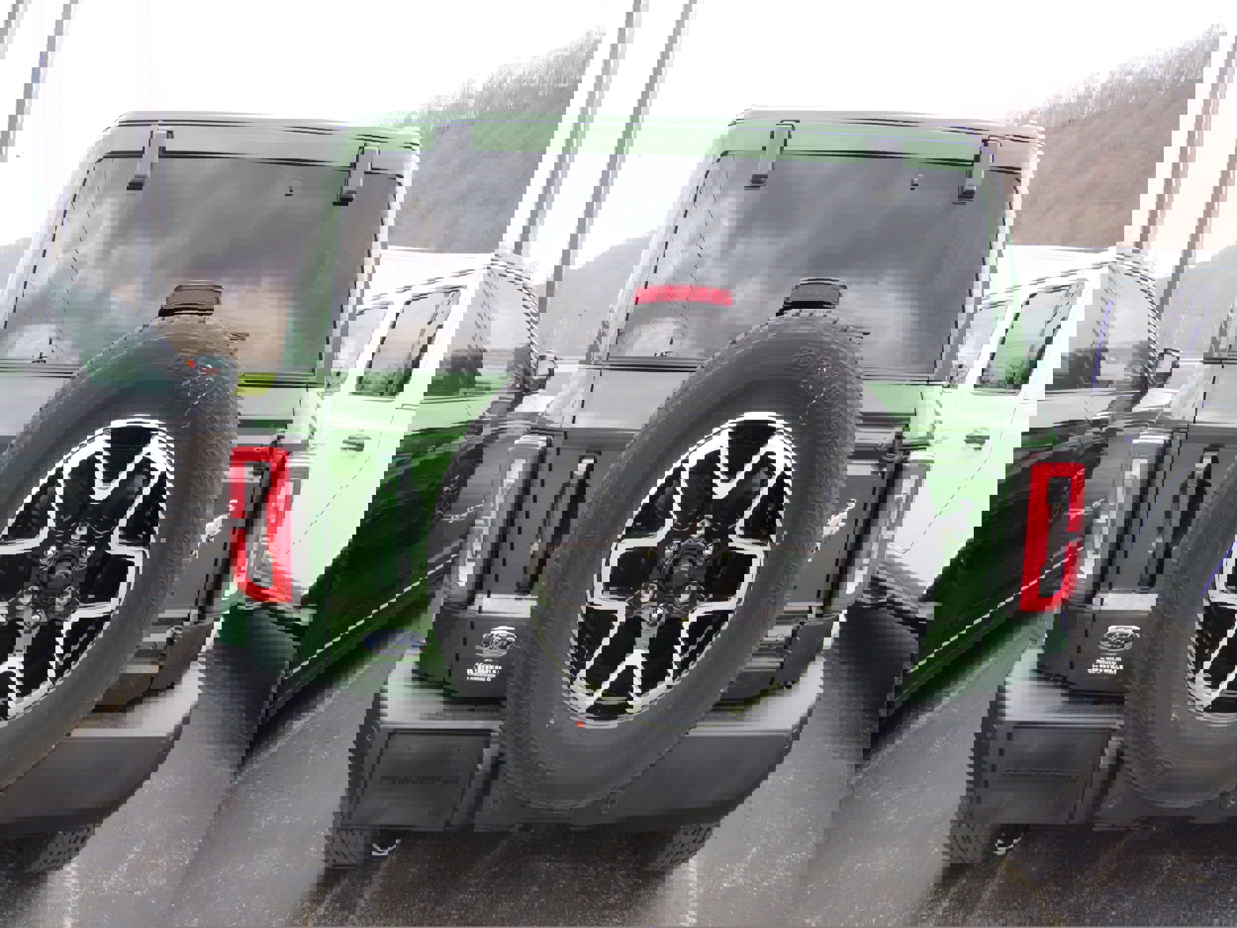 Used 2025 Ford Bronco Outer Banks image 5