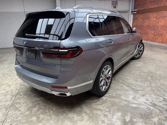 Used 2026 BMW X7 xDrive40i AWD/4WD image 5