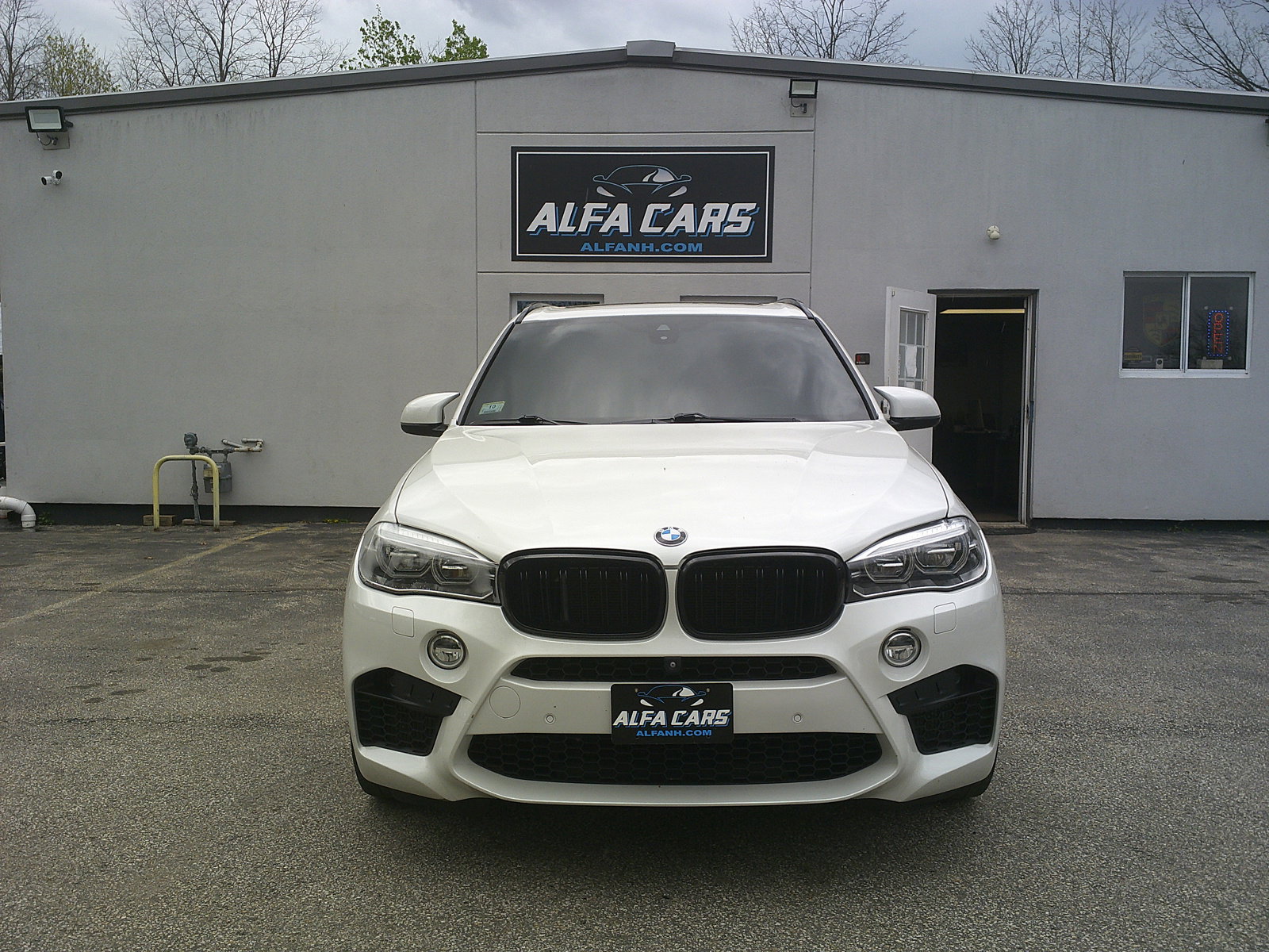 Used 2017 BMW X5 M AWD/4WD image 2
