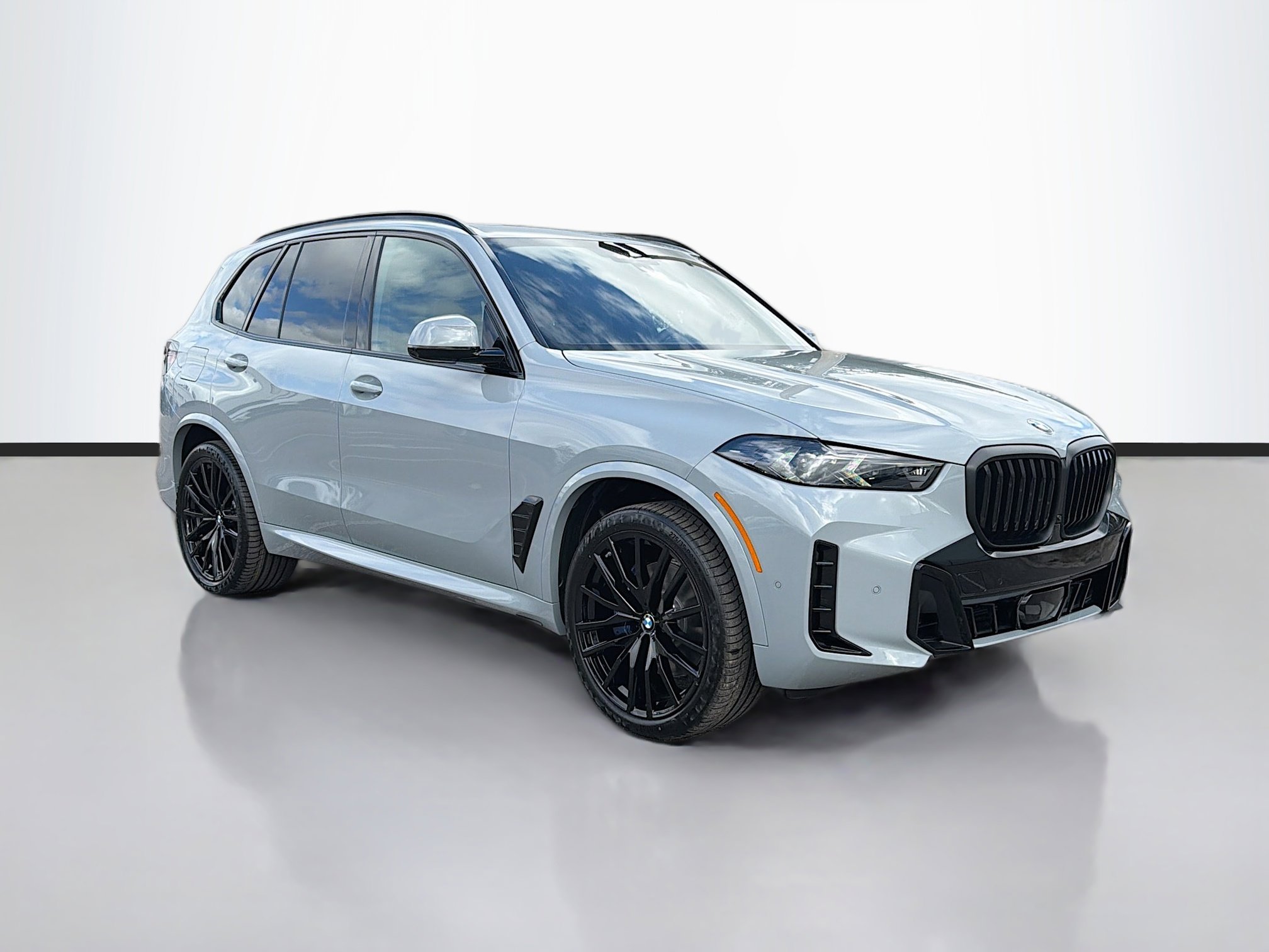 New 2026 BMW X5 xDrive40i w/ M Sport Package