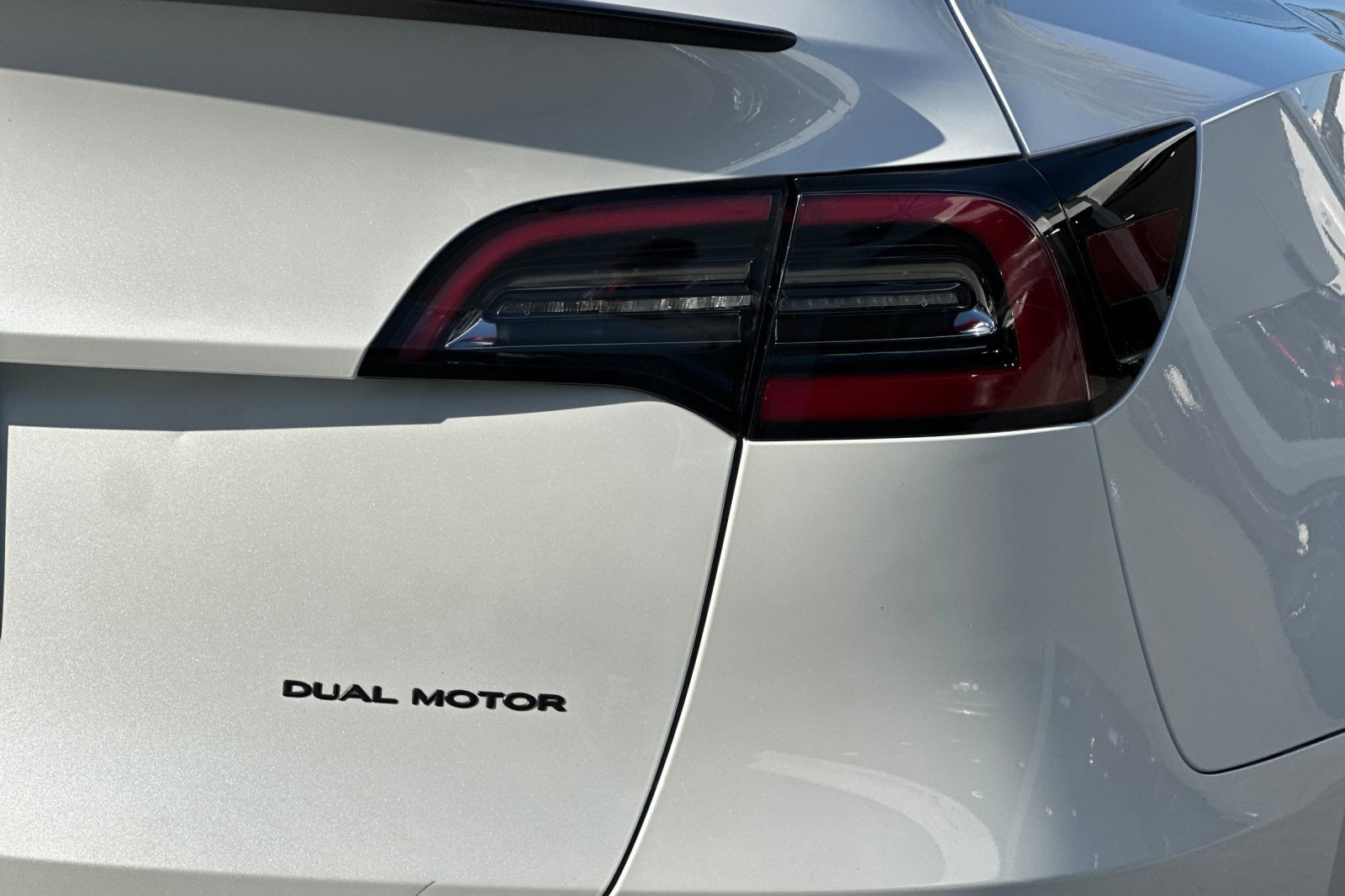 Used 2020 Tesla Model Y Long Range AWD/4WD image 25