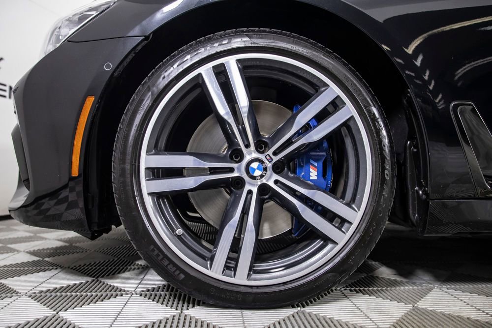 Used 2017 BMW 750i image 39