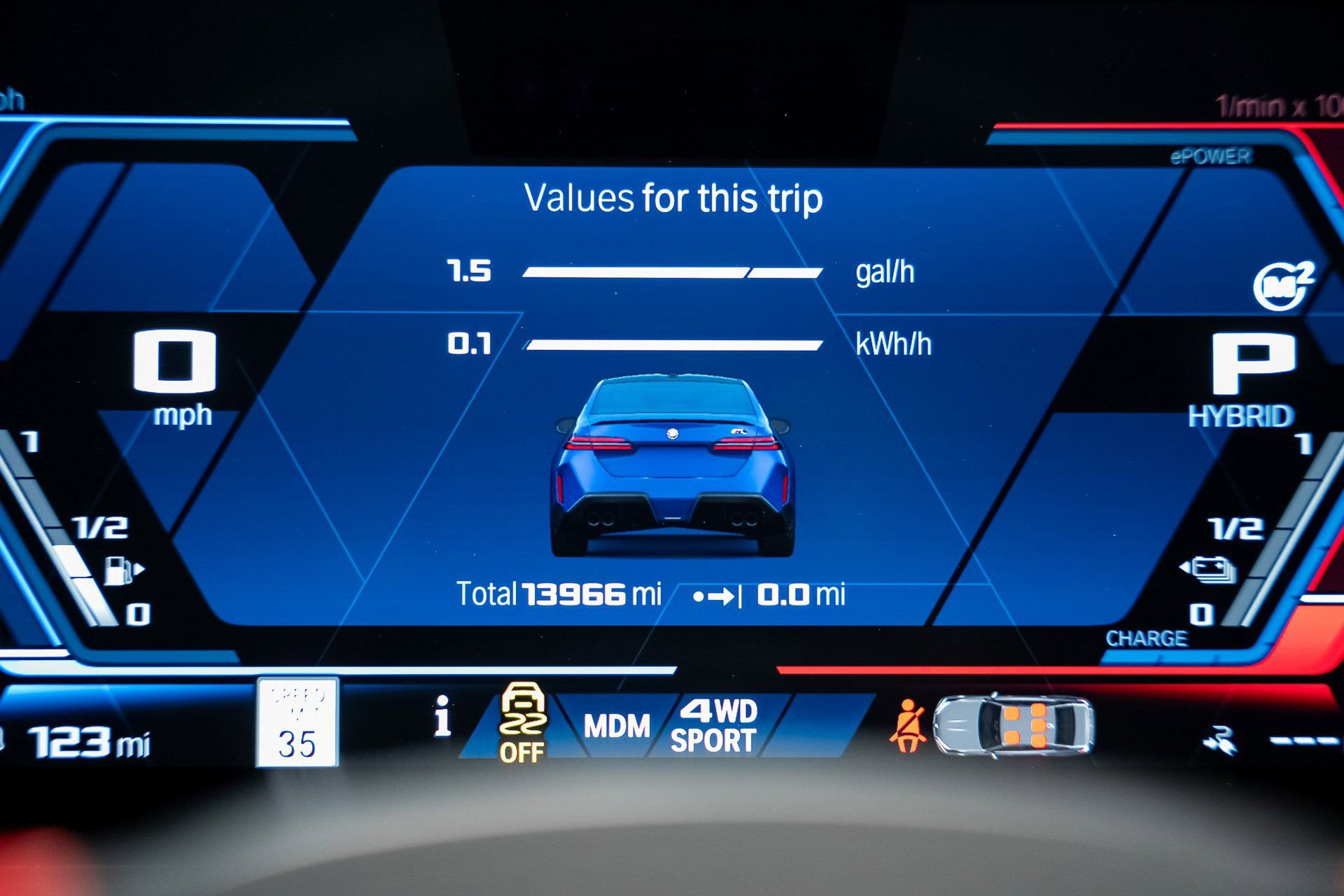 Used 2025 BMW M5 image 51