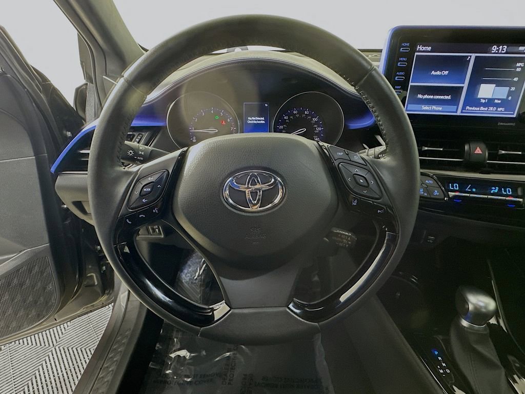 Used 2021 Toyota C-HR XLE FWD image 13