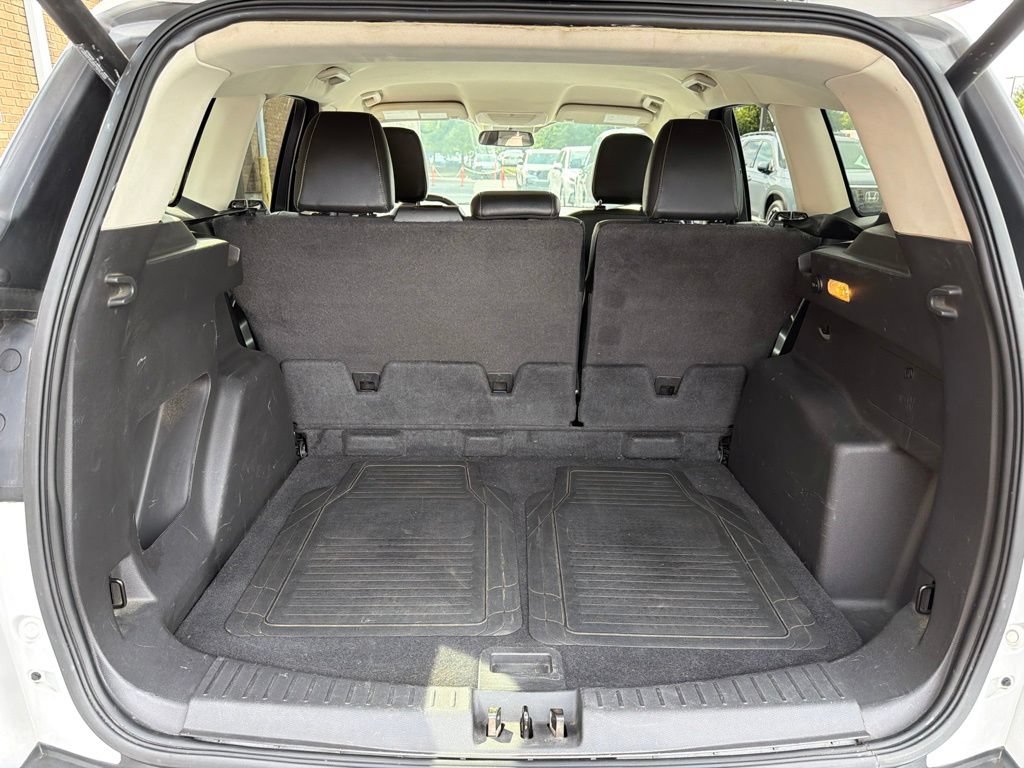 Used 2018 Ford Escape SEL FWD image 11