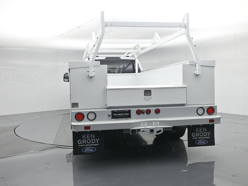 New 2026 Ford F350 XL w/ XL Chrome Package RWD image 59