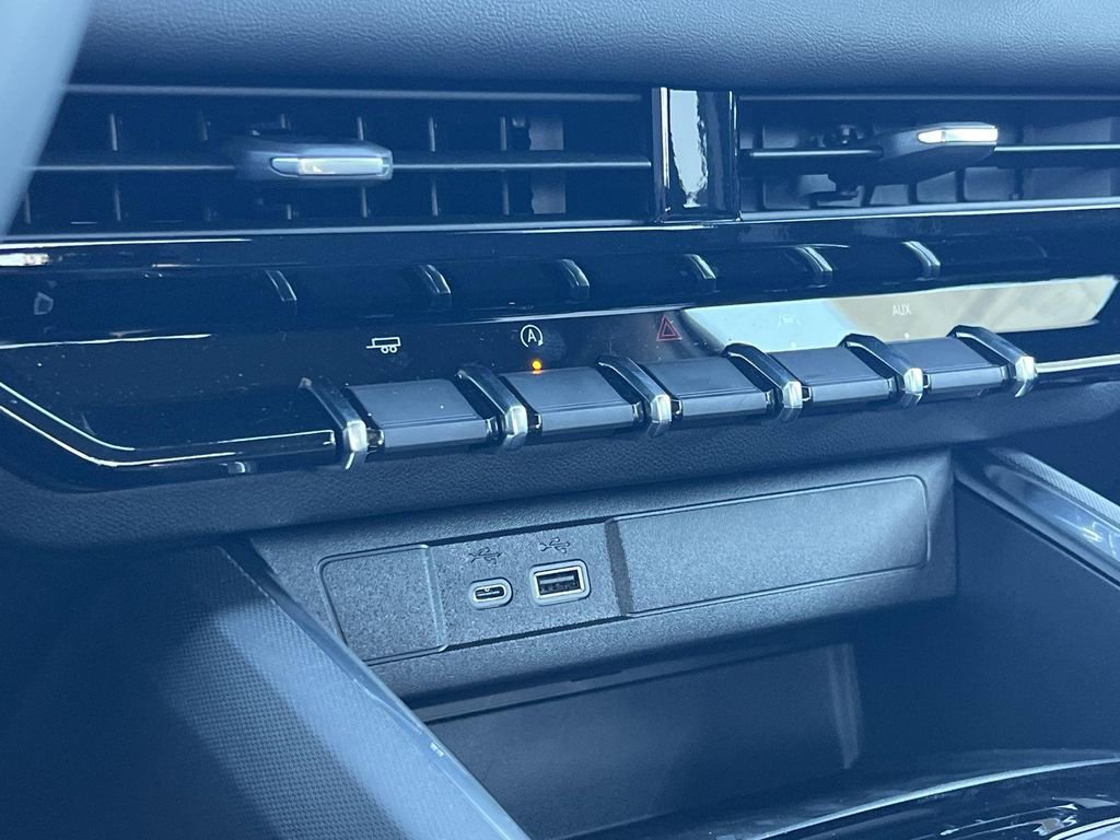 New 2026 GMC Canyon Elevation image 20