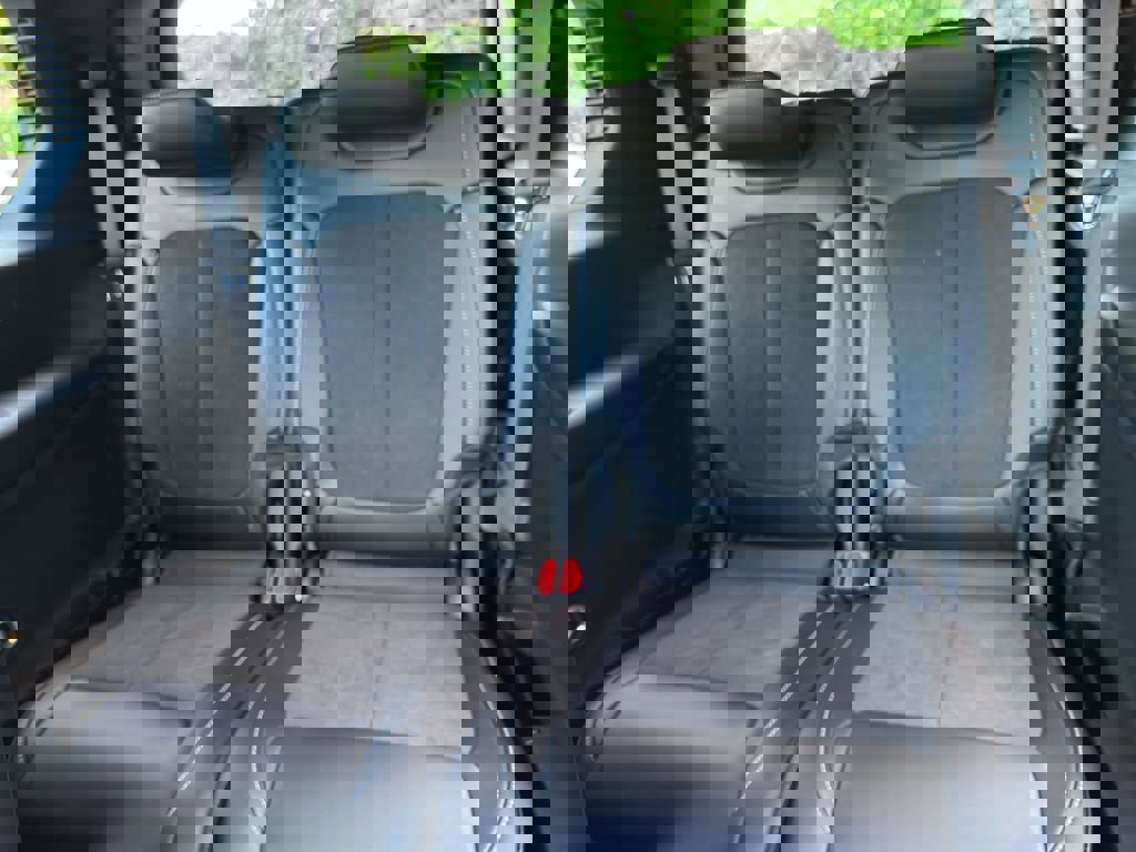 New 2025 Jeep Grand Cherokee L Altitude image 26