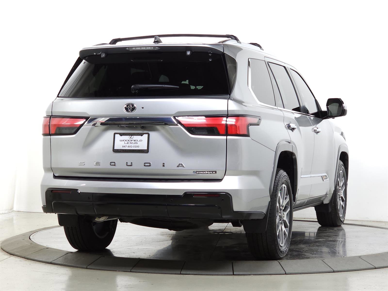 Used 2025 Toyota Sequoia Limited image 12