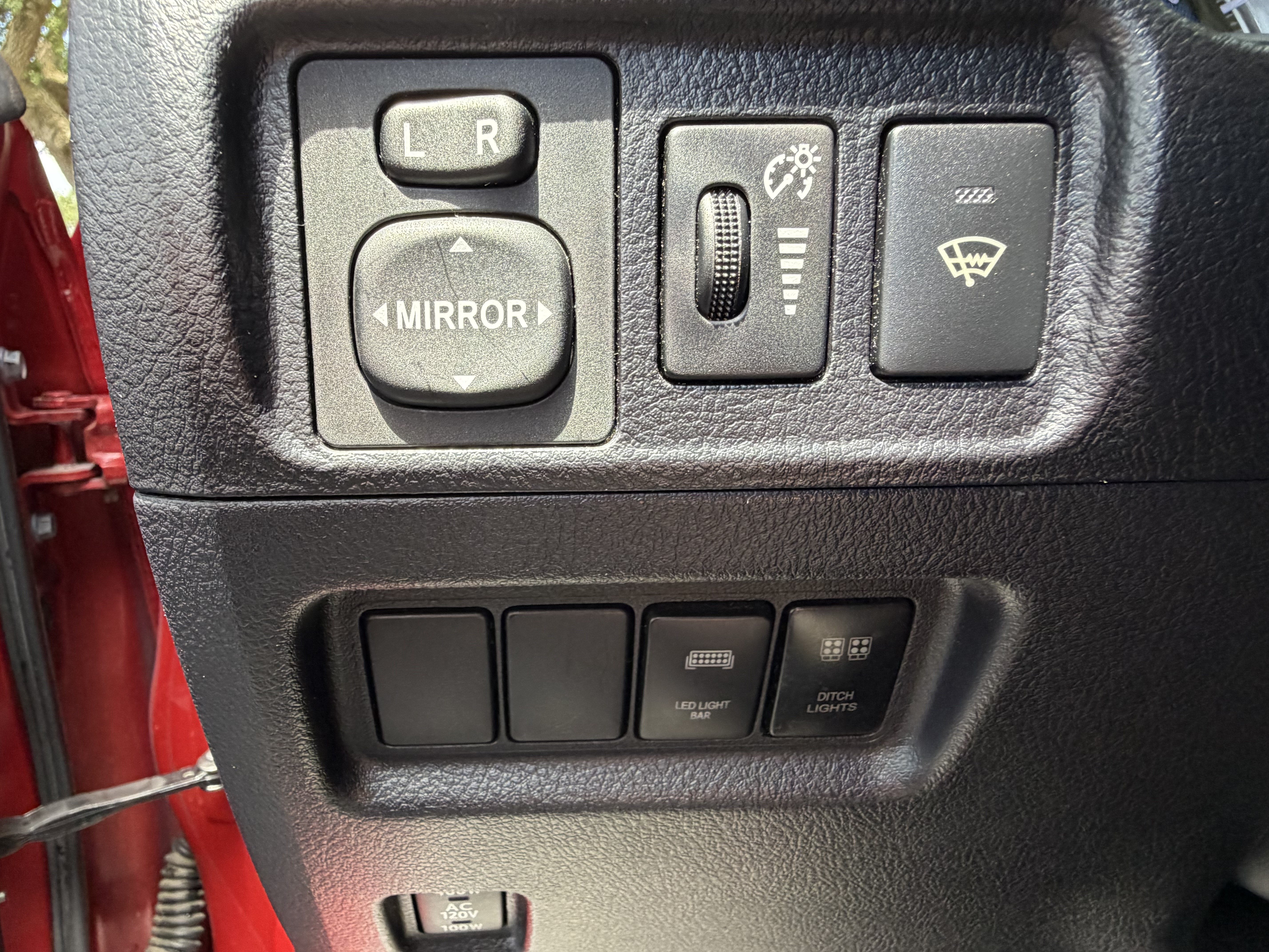 Used 2016 Toyota 4Runner Trail AWD/4WD image 15