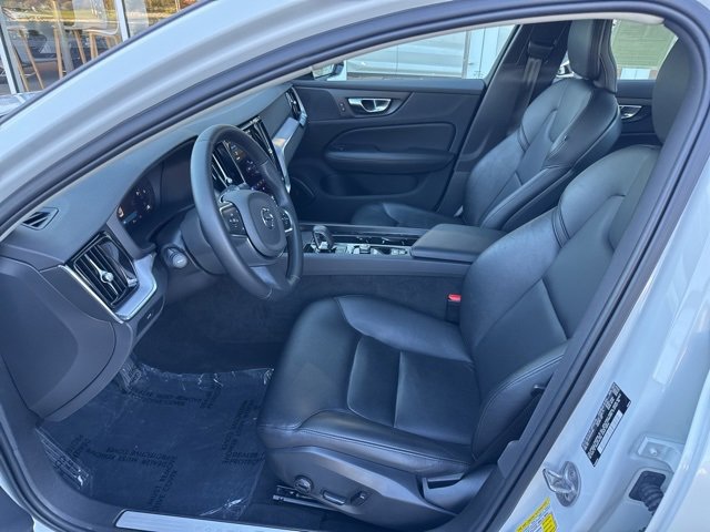 Certified 2024 Volvo S60 B5 Core image 17