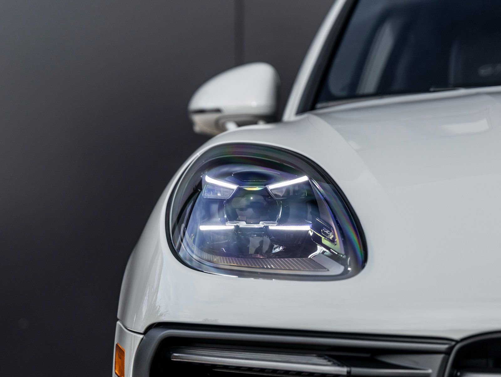 New 2026 Porsche Macan GTS AWD/4WD image 19