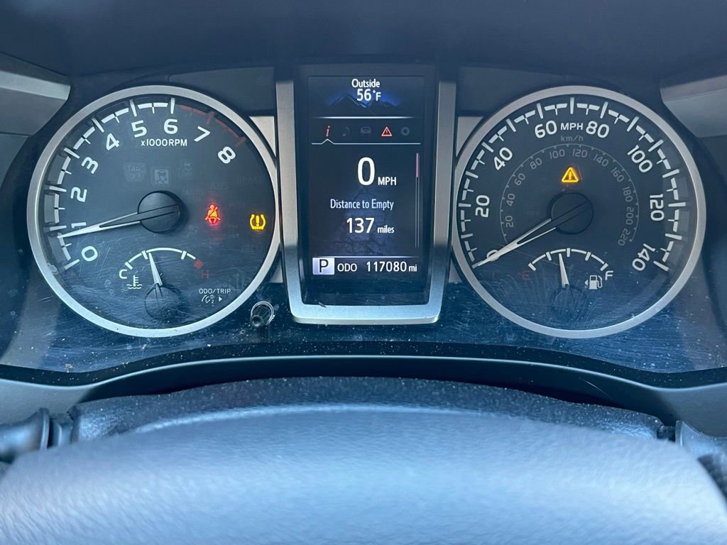 Used 2016 Toyota Tacoma SR5 image 29