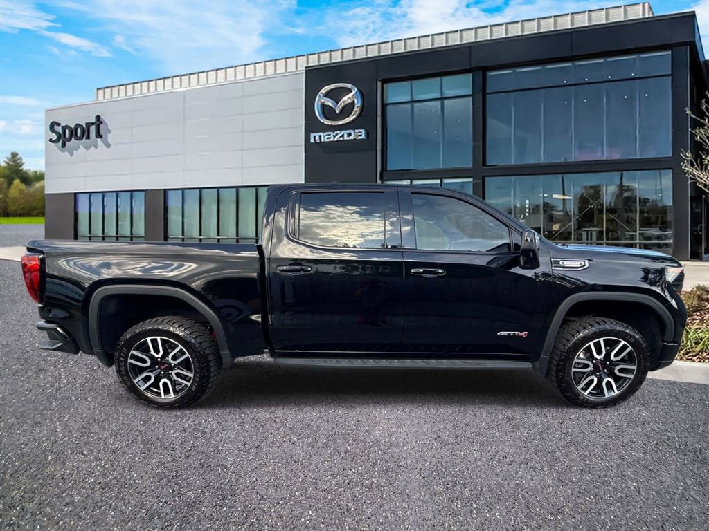 Used 2025 GMC Sierra 1500 AT4 w/ AT4 Premium Package AWD/4WD image 2