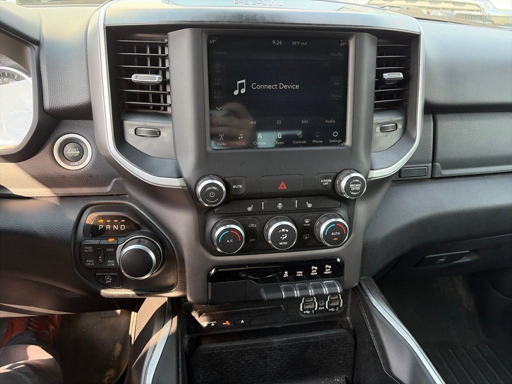 Used 2019 RAM 1500 Big Horn AWD/4WD image 16
