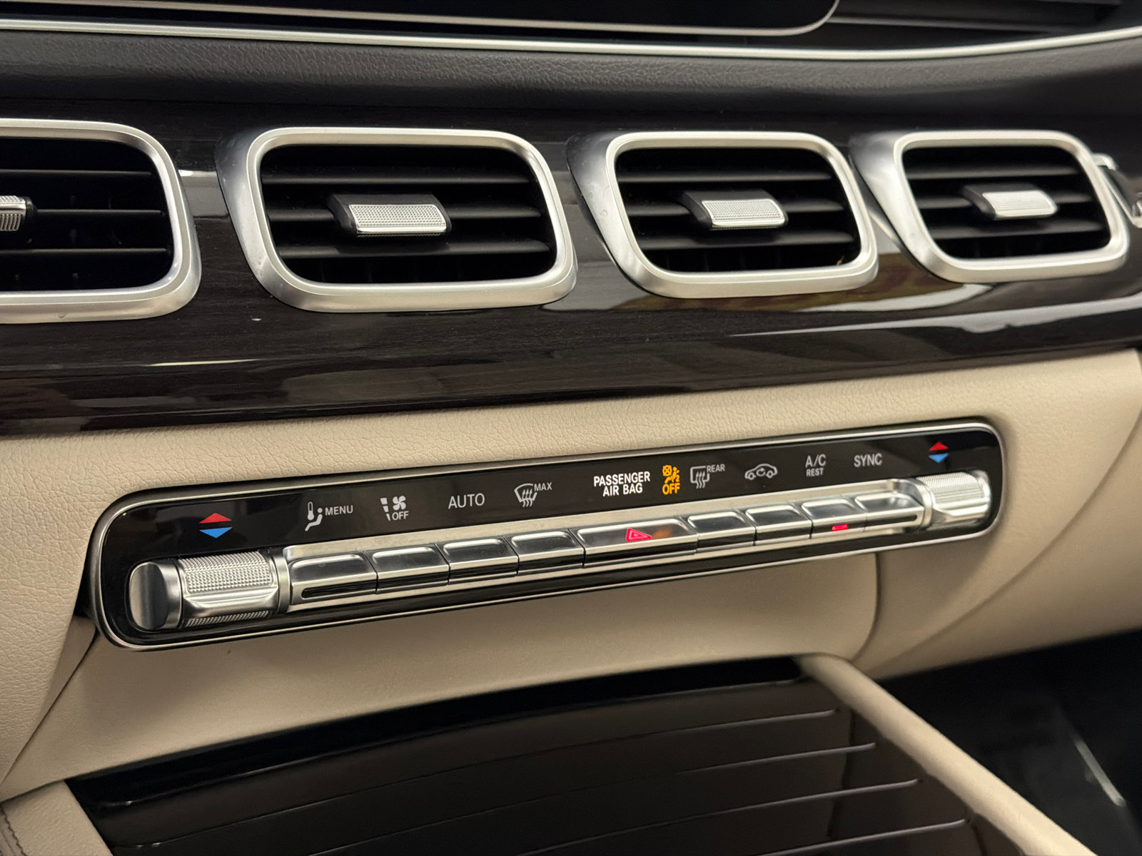 Used 2020 Mercedes-Benz GLE 350 4MATIC image 29