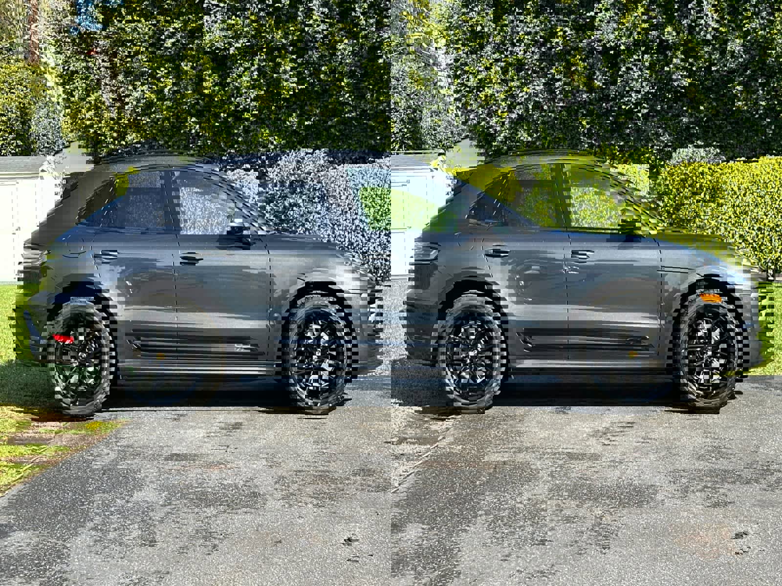 New 2026 Porsche Macan GTS image 9