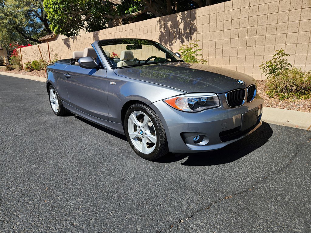 Used 2013 BMW 128i Convertible image 1