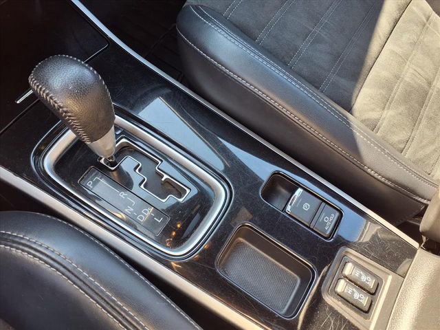 Used 2019 Mitsubishi Outlander LE image 19