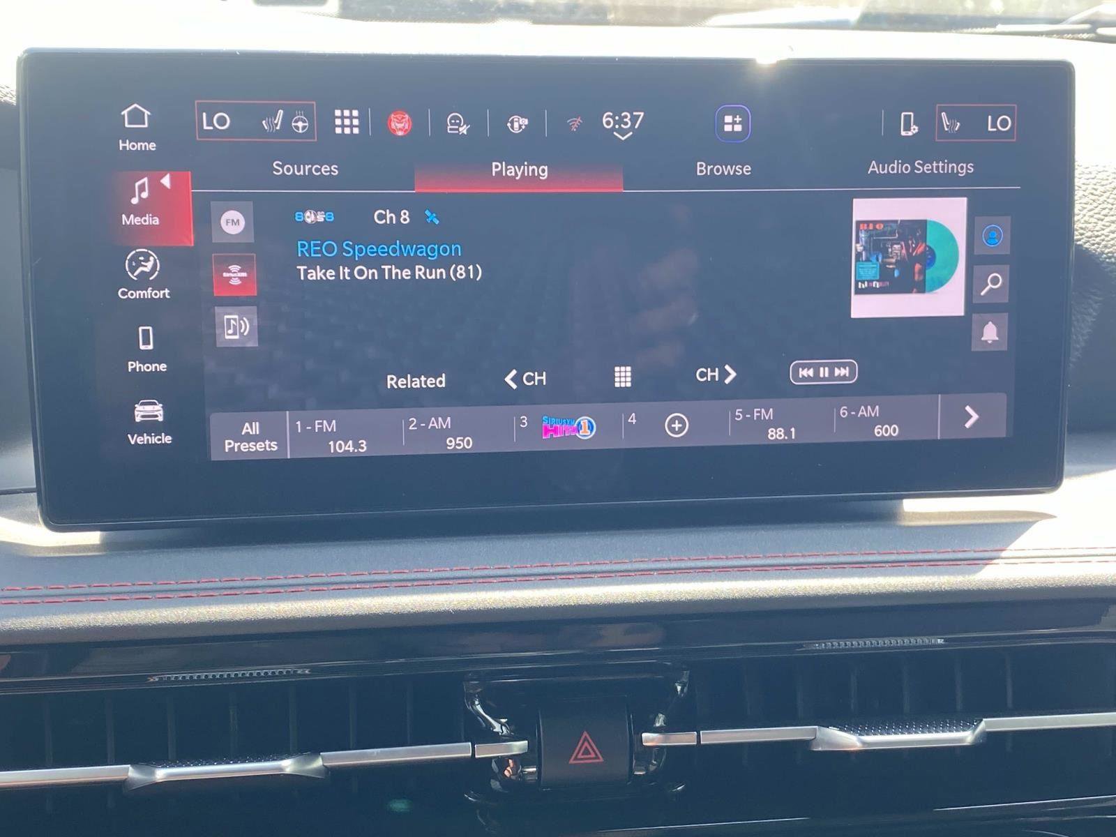 Used 2025 Dodge Hornet R/T w/ Tech Pack AWD/4WD image 28