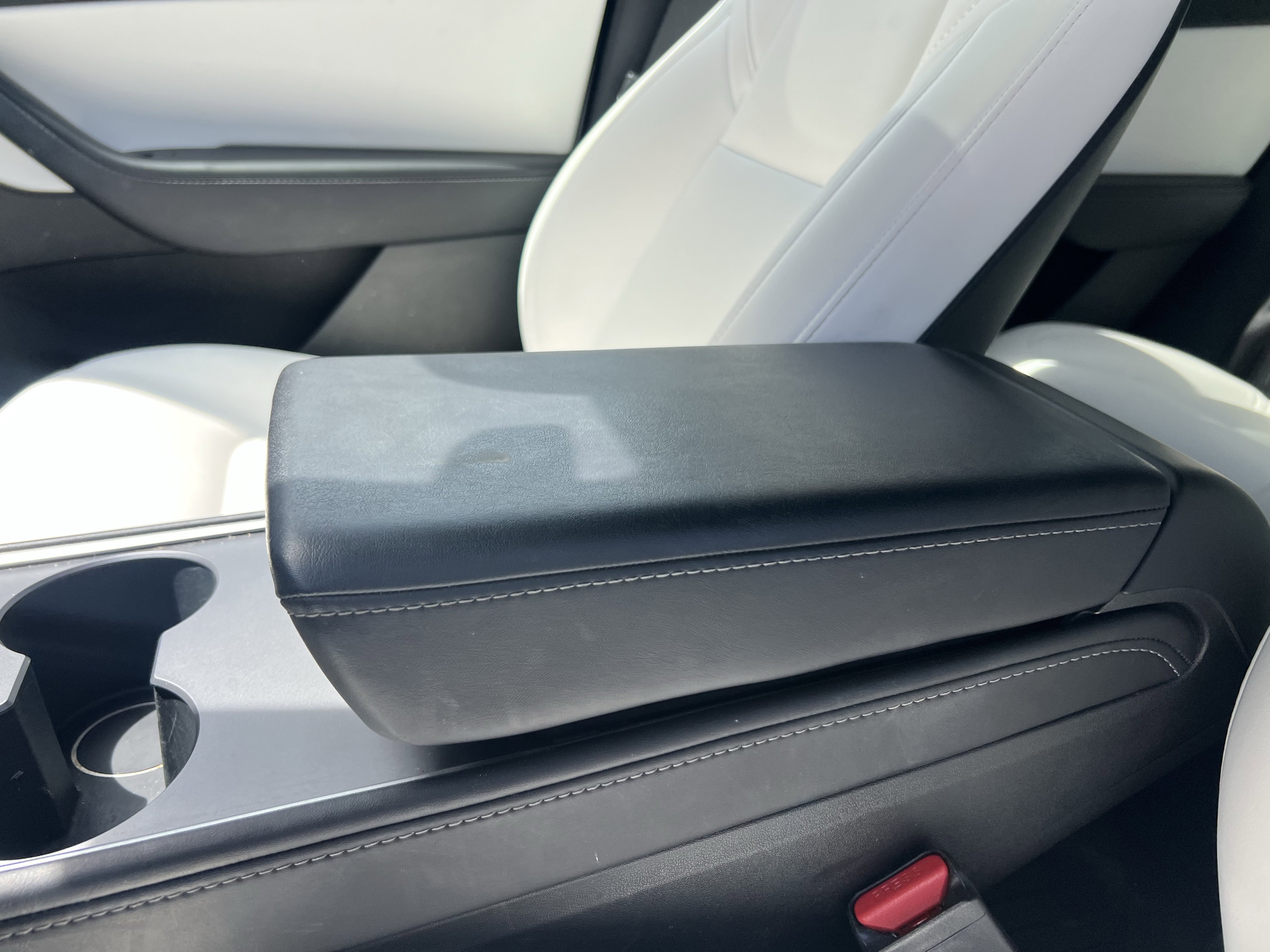 Used 2022 Tesla Model Y Performance image 26