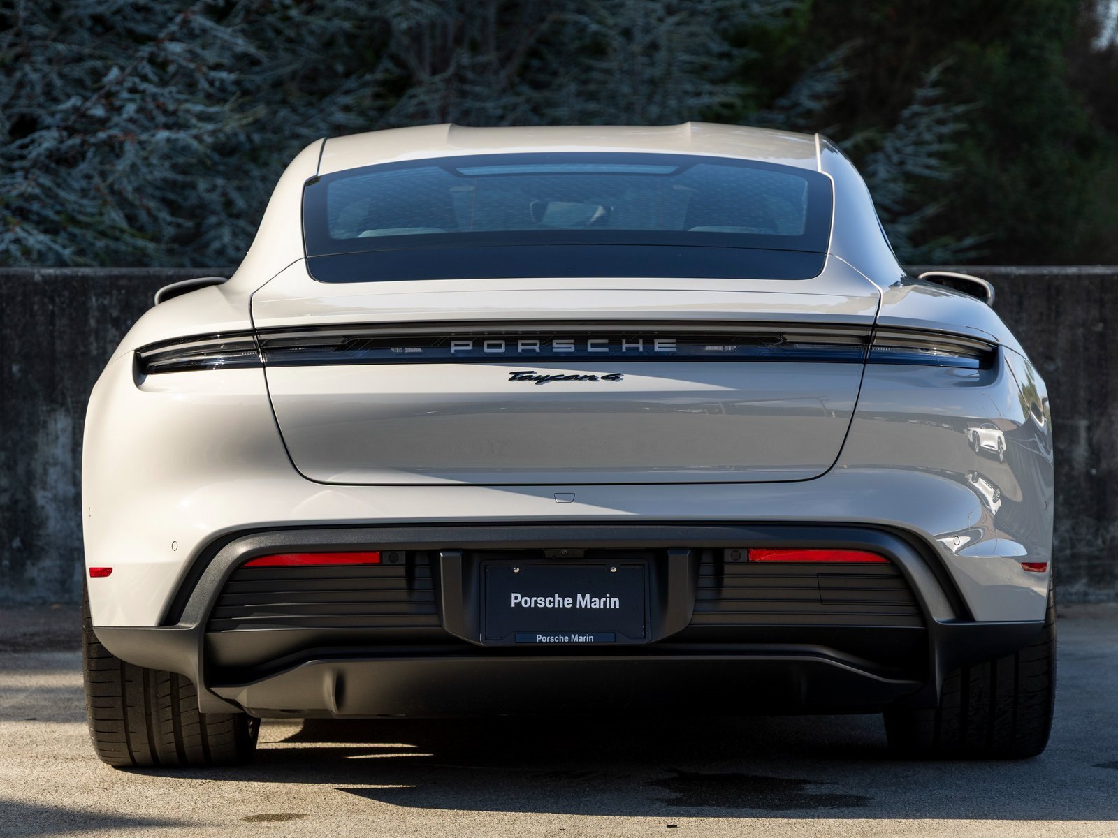 New 2025 Porsche Taycan image 10