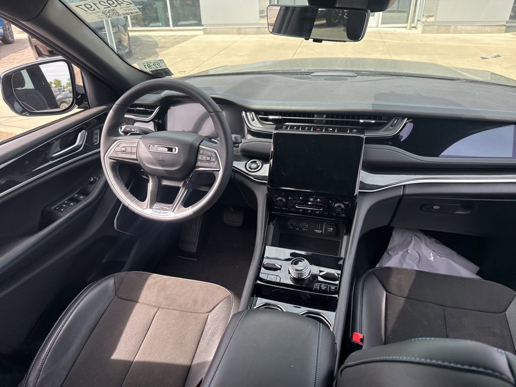 Used 2023 Jeep Grand Cherokee Trailhawk w/ Advanced Protech Group II image 7