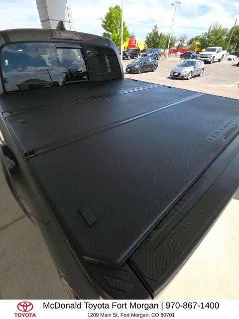 Used 2021 Toyota Tacoma Limited AWD/4WD image 16