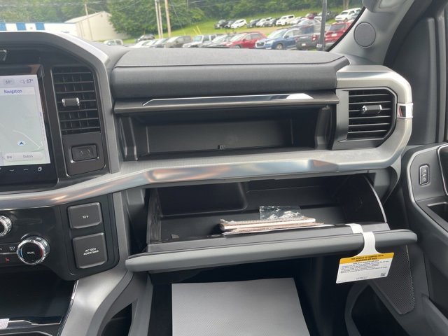 New 2025 Ford F150 Lariat w/ Equipment Group 501A Mid image 23