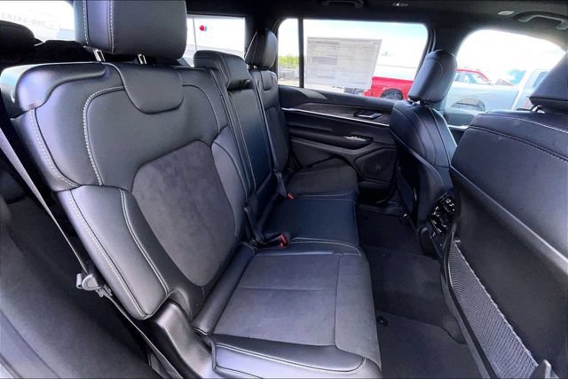 New 2026 Jeep Grand Cherokee L 4WD image 27