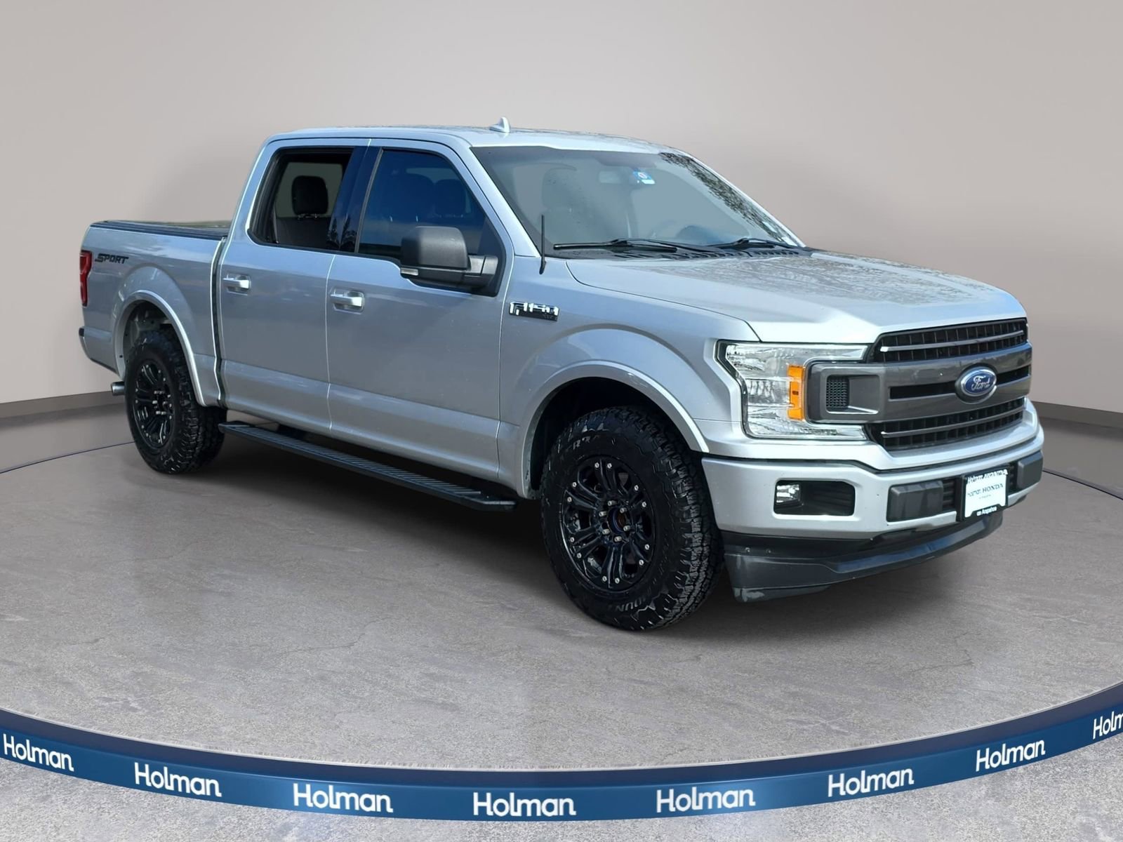 Used 2018 Ford F150 XLT w/ Equipment Group 302A Luxury RWD image 4