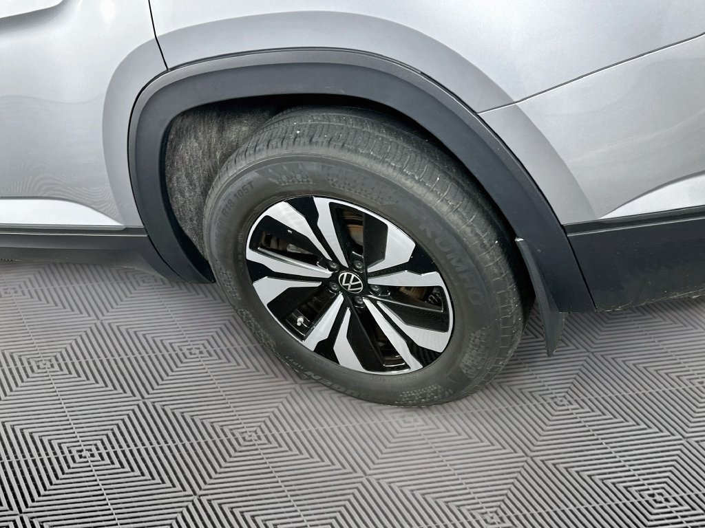 Used 2024 Volkswagen Atlas SE AWD/4WD image 38