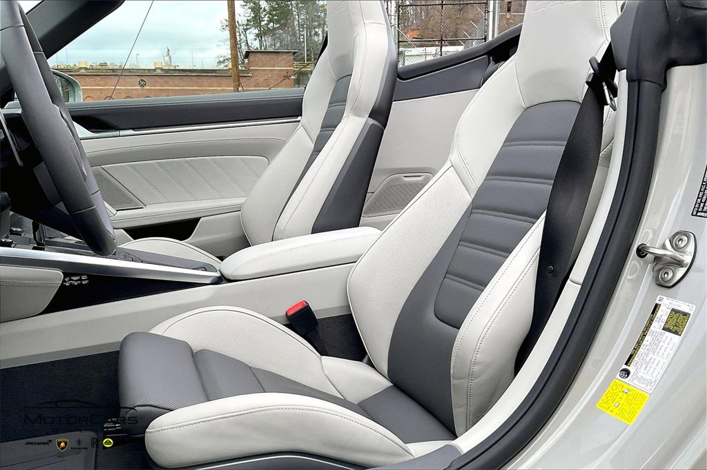 Used 2022 Porsche 911 Turbo S image 21