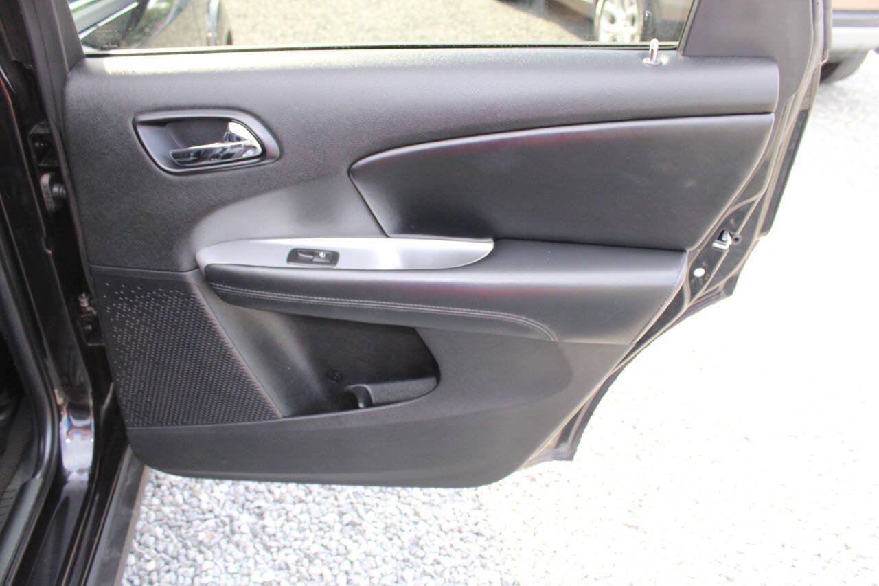 Used 2012 Dodge Journey SXT w/ Popular Equipment Group FWD image 22