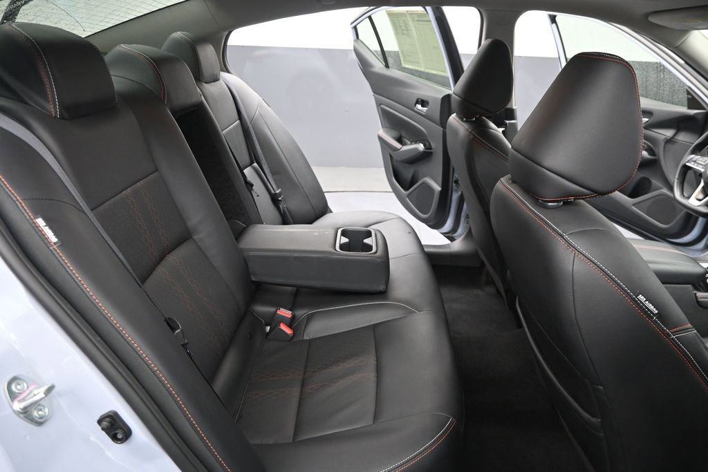 Used 2023 Nissan Altima 2.5 SR w/ SR Premium Package AWD/4WD image 28