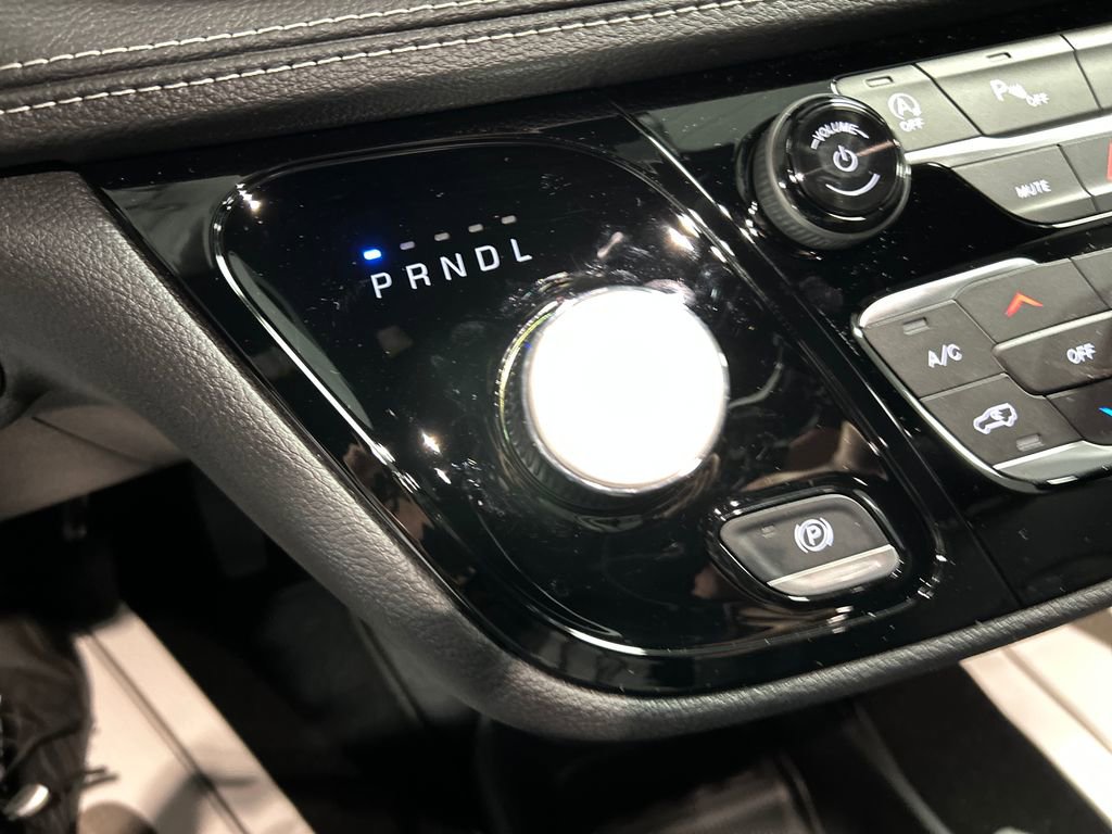 New 2026 Chrysler Pacifica Select FWD image 18