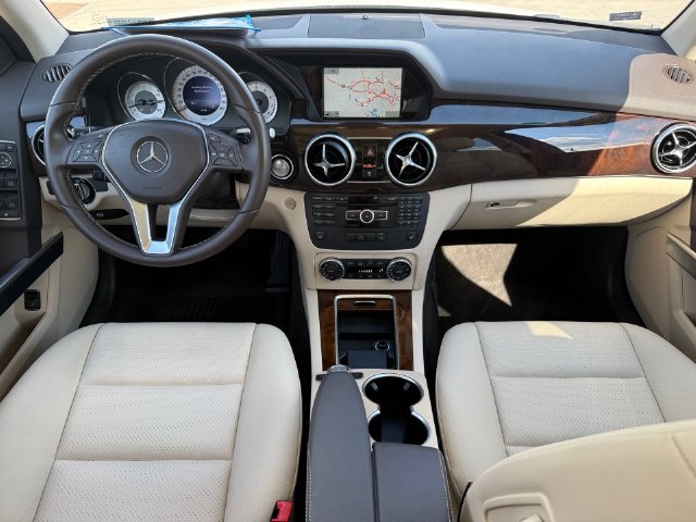Used 2015 Mercedes-Benz GLK 350 2WD image 19