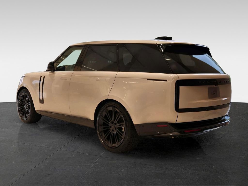 New 2026 Land Rover Range Rover SE image 4