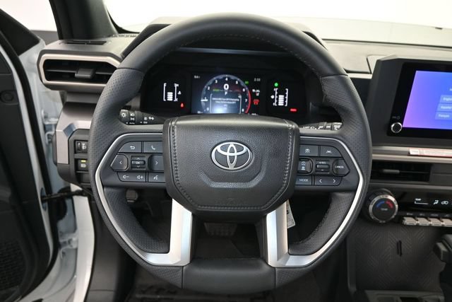 New 2026 Toyota 4Runner SR5 AWD/4WD image 5