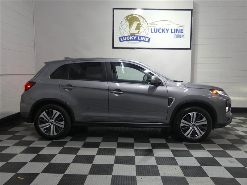 Used 2025 Mitsubishi Outlander Sport SE image 6