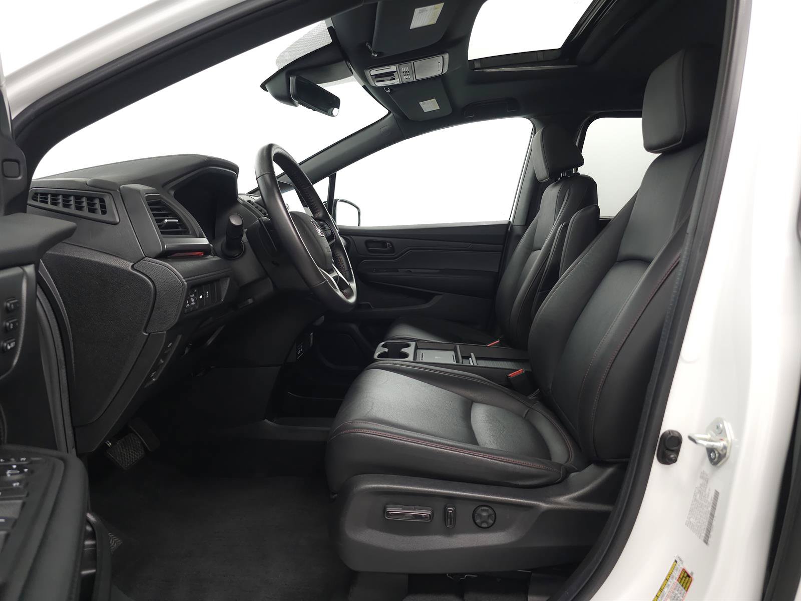 Used 2025 Honda Odyssey Sport-L image 4