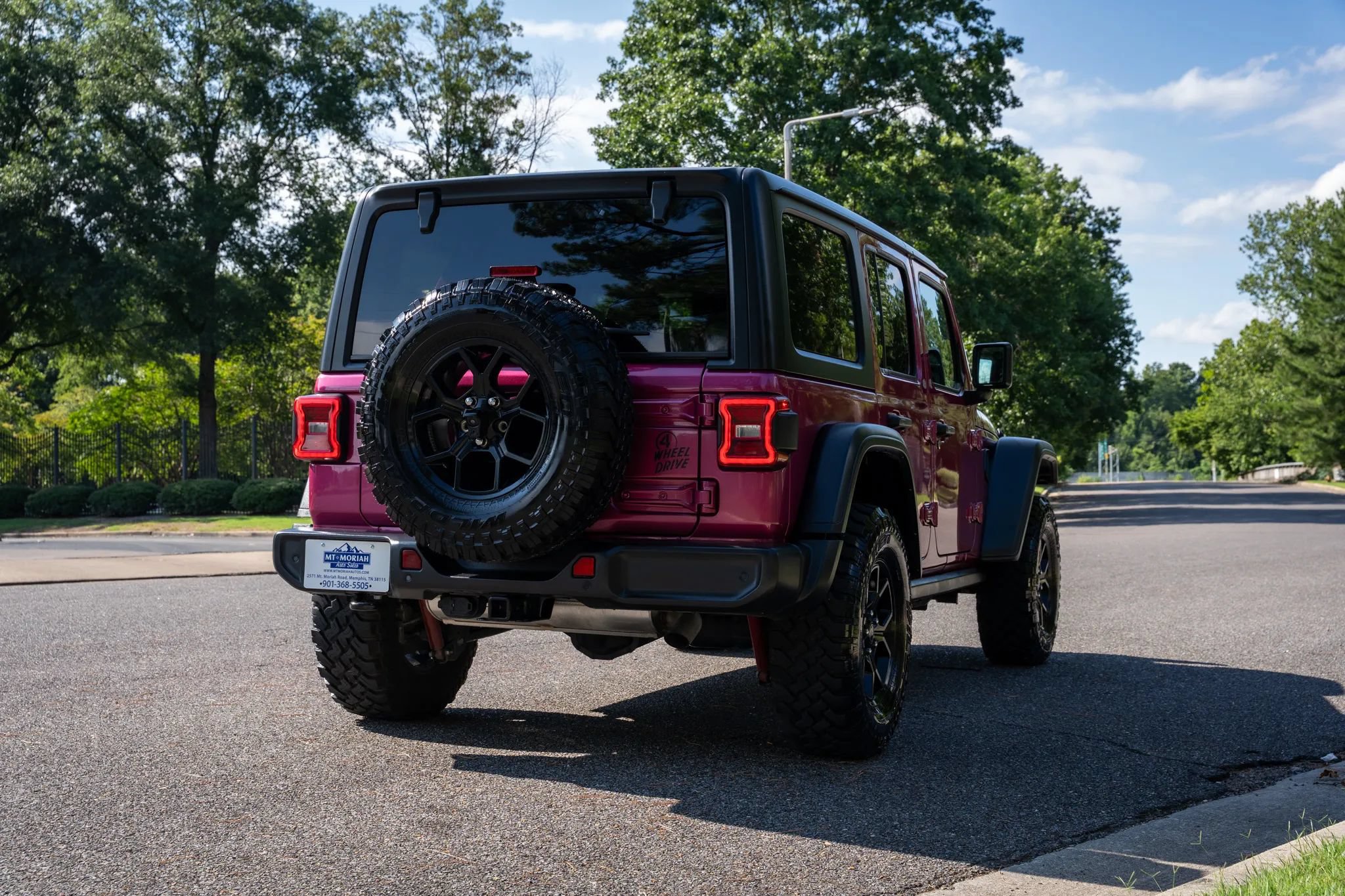 Used 2024 Jeep Wrangler Unlimited Sport AWD/4WD image 6
