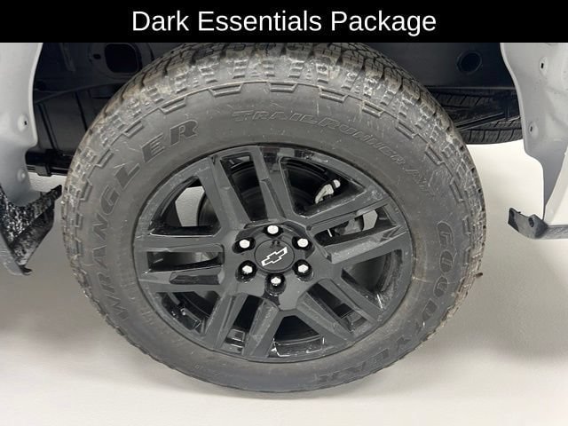 New 2026 Chevrolet Silverado 1500 Custom w/ Turbomax Blackout Package AWD/4WD image 6