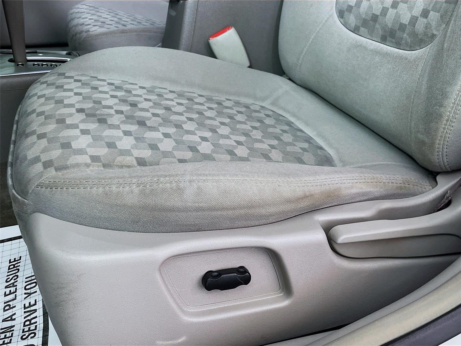 Used 2005 Chevrolet Malibu LS w/ Preferred Equipment Group FWD image 21