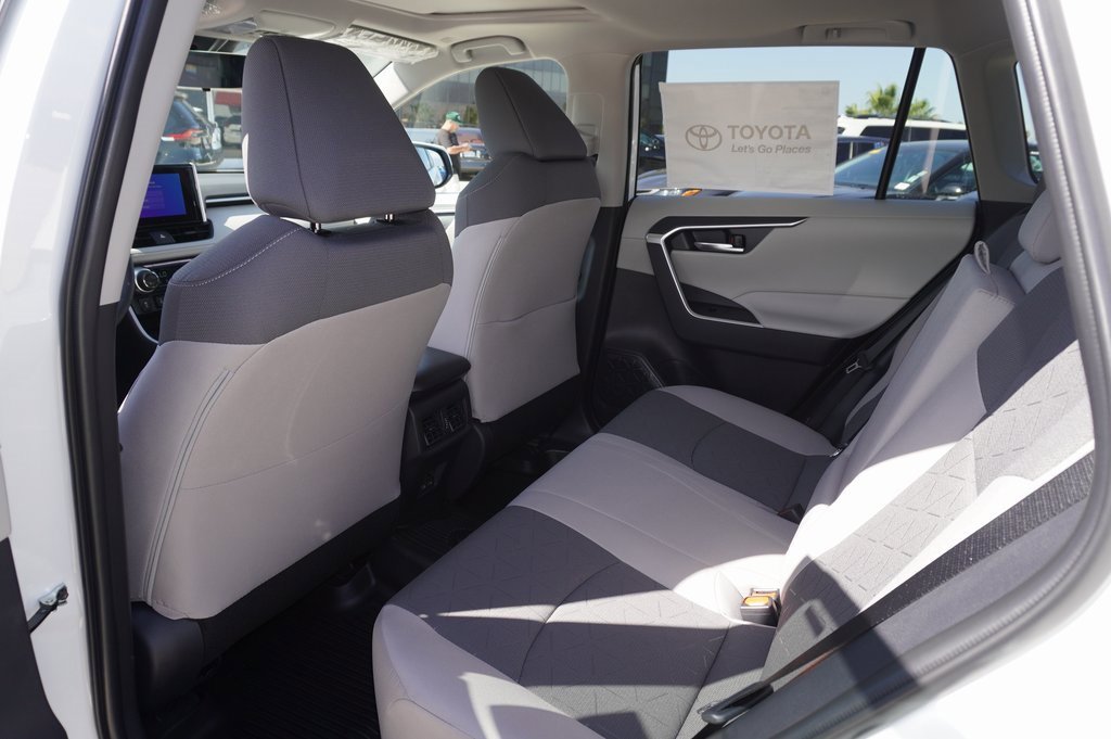 New 2025 Toyota RAV4 XLE image 7