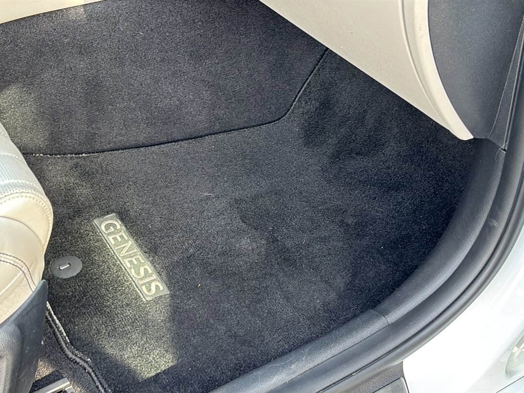 Used 2020 Genesis G70 2.0T w/ Prestige Package image 35