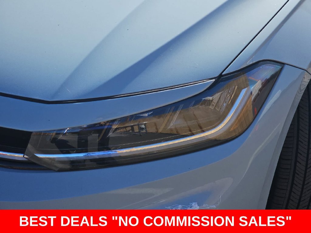Used 2025 Volkswagen Jetta Sport FWD image 32