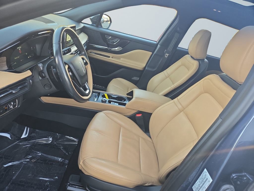 Used 2022 Lincoln Corsair Reserve w/ Sport Package image 9